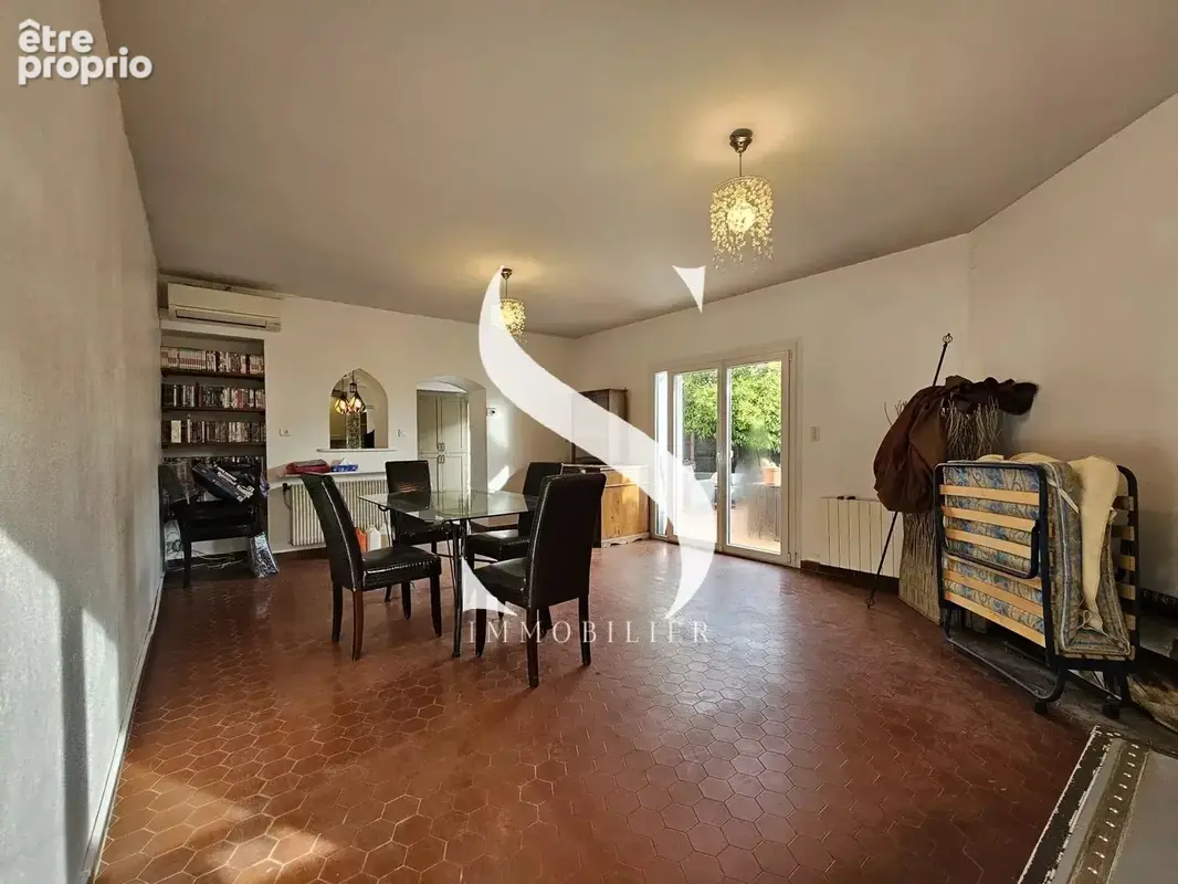 A vendre - Maison de ville 4 pièces avec jardin. - photo 9