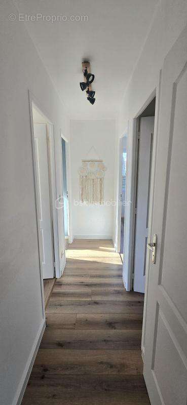 Maison à POEY-DE-LESCAR