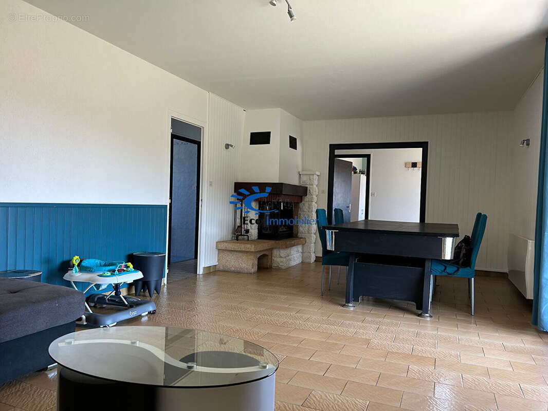 Maison à SAINT-JEAN-DE-LIVERSAY