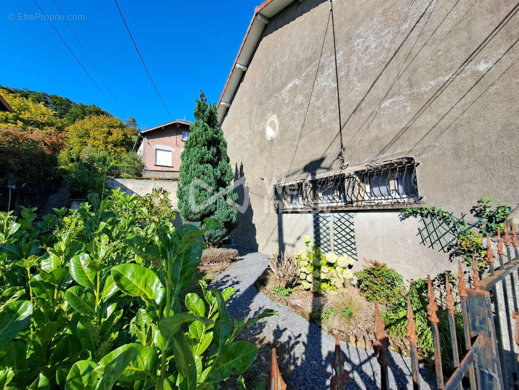 Maison à LONGUYON