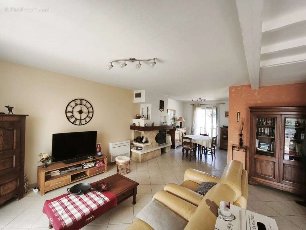 Maison à SAINT-MARCEL-LES-VALENCE