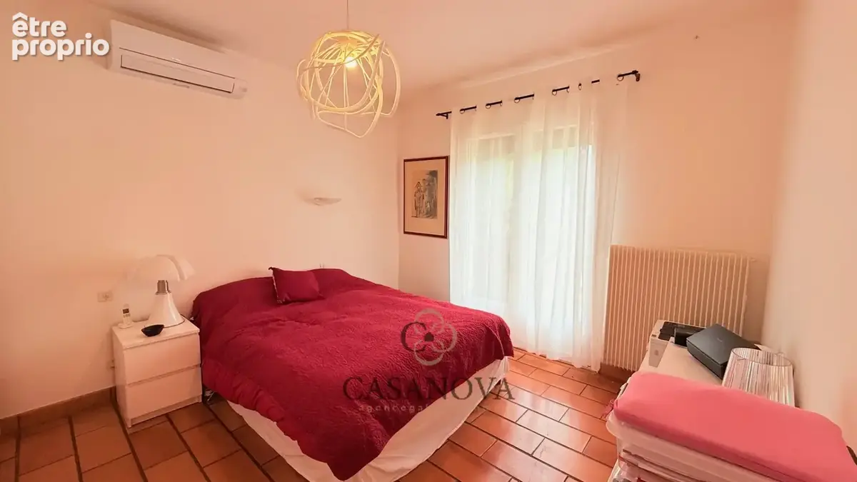 Villa avec piscine et jardin paysager à Bassan  4 chambres, garage, terrasses, proche Béziers - photo 13