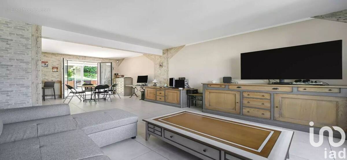 Photo 1 - Maison à RUEIL-MALMAISON