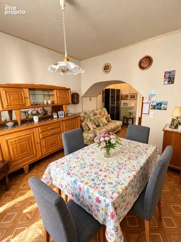 Montreuil – maison familiale avec jardin et garage – fort potentiel - photo 6