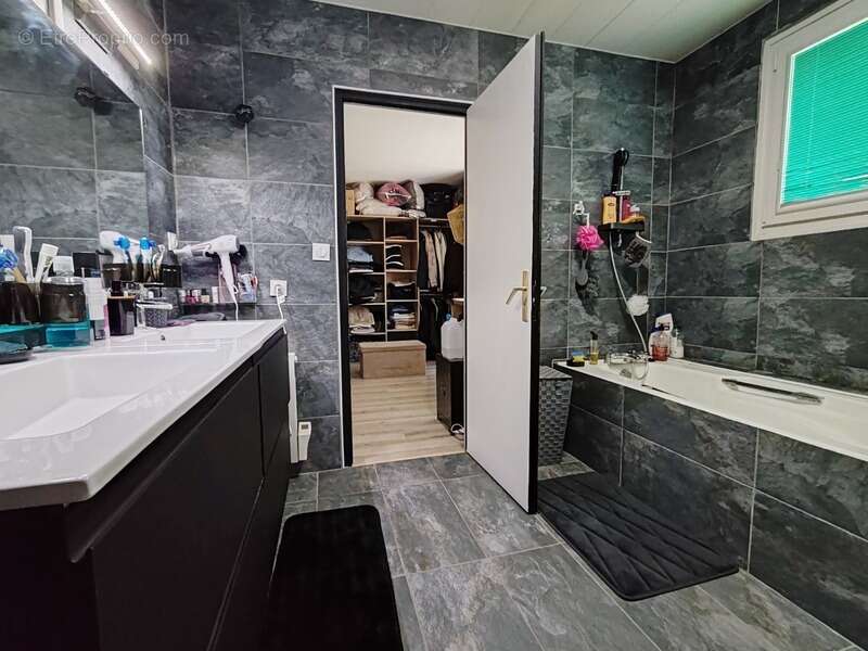 Maison à TREIZE-SEPTIERS