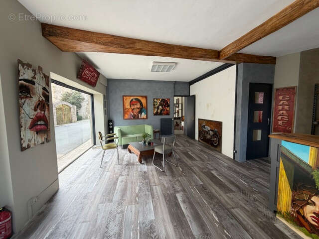 Appartement + studio + magasin - photo 6