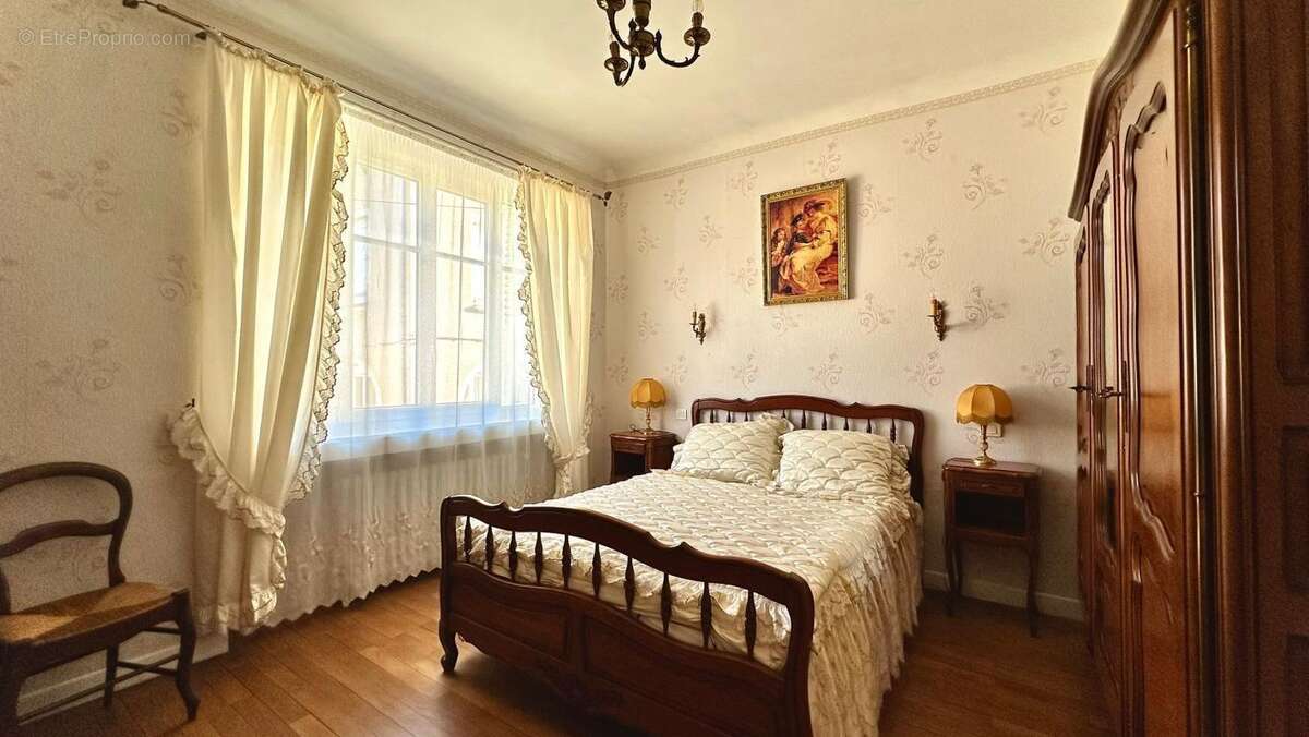 Maison à CASSAGNES-BEGONHES