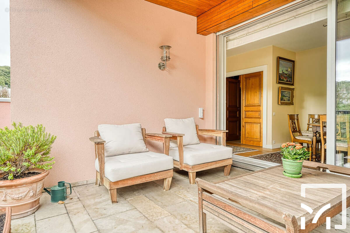 Appartement à LOUVECIENNES