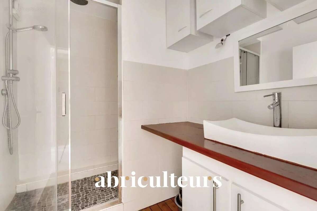 Appartement à ISSY-LES-MOULINEAUX