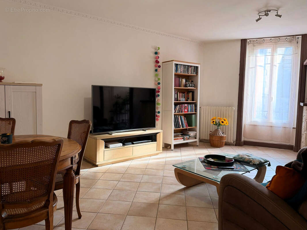 Appartement à LE TEIL