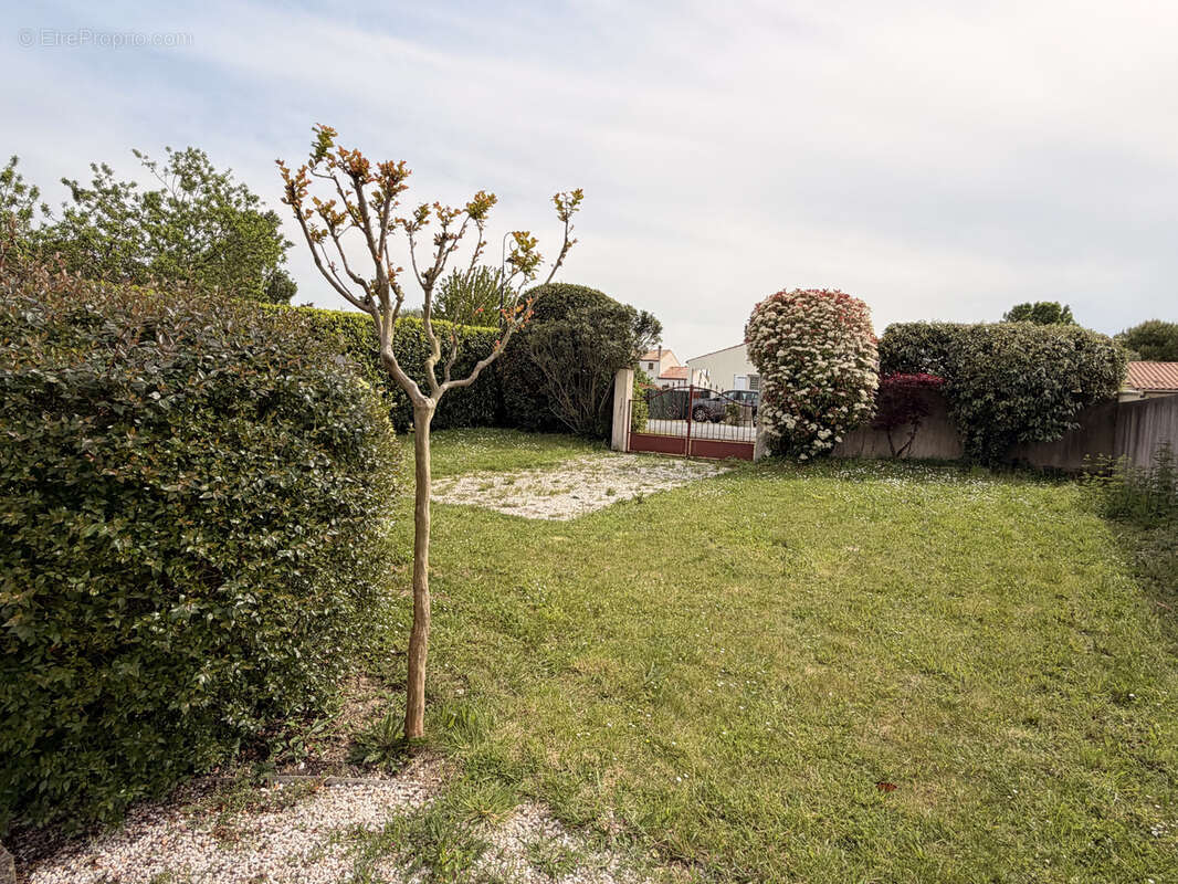 Maison à MORNAC-SUR-SEUDRE