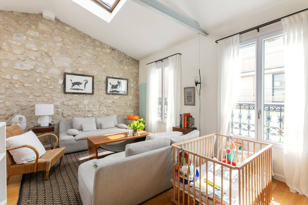 Appartement à PARIS-18E