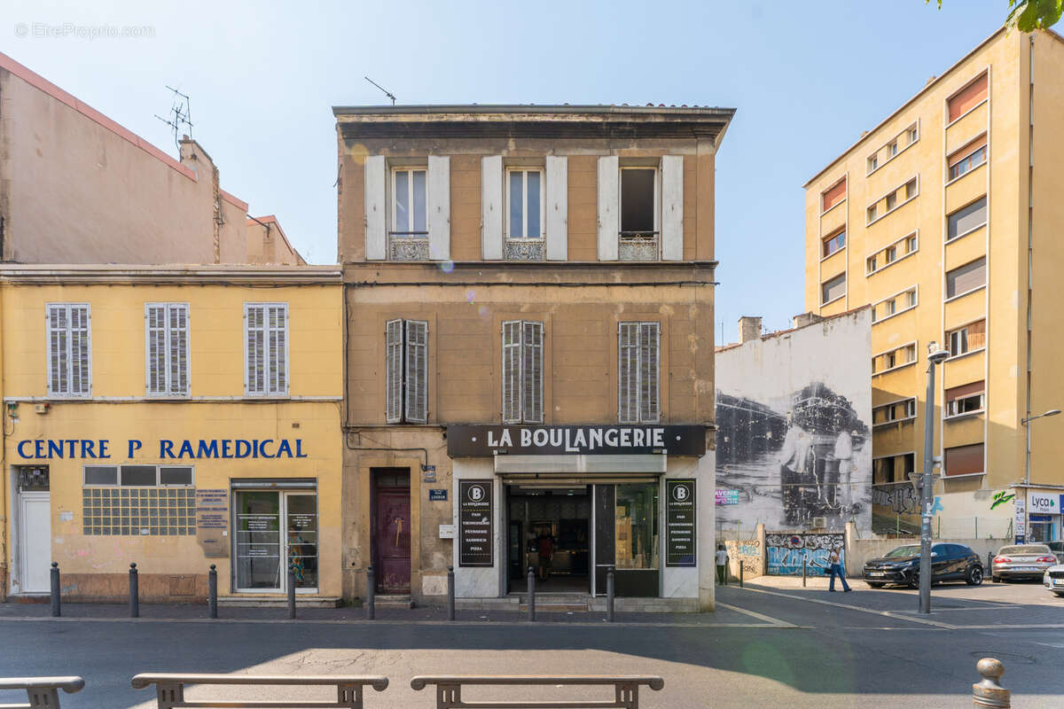 Immeuble de rapport 248m2 5 lots loues marseille 3e - photo 2