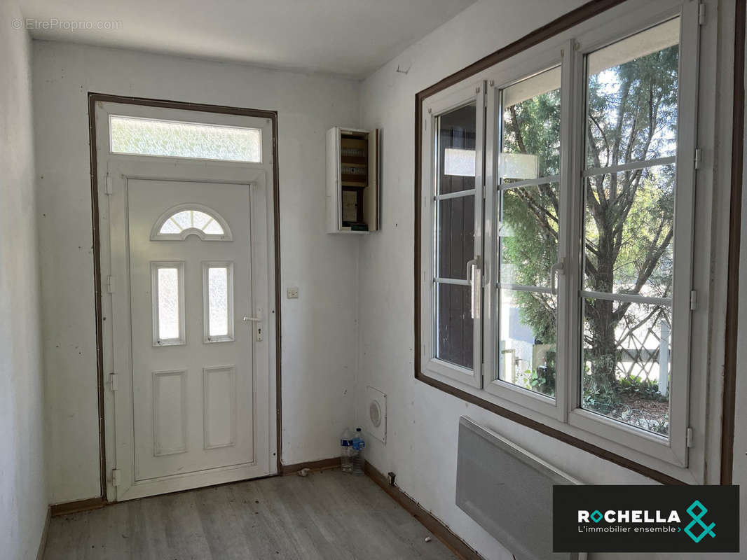 Maison à SAINT-JEAN-D'ANGELY