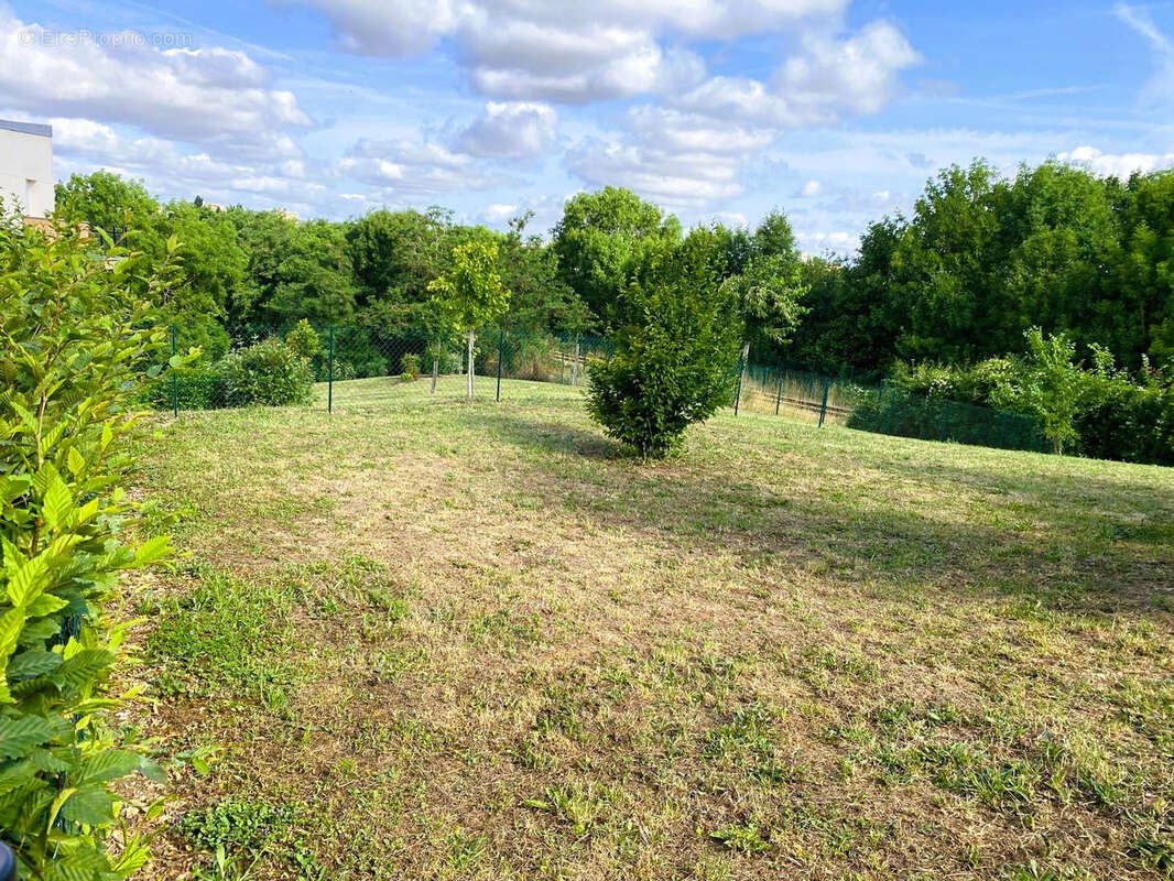 Maison à LE COUDRAY