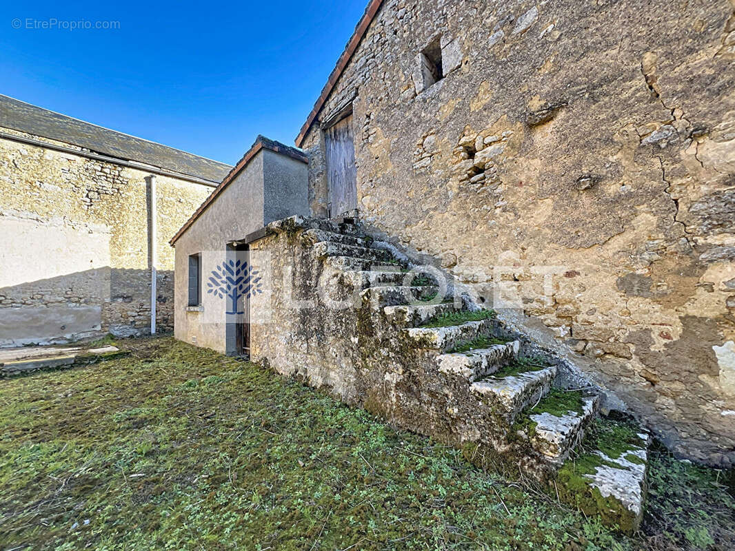 Maison à LA GRIMAUDIERE