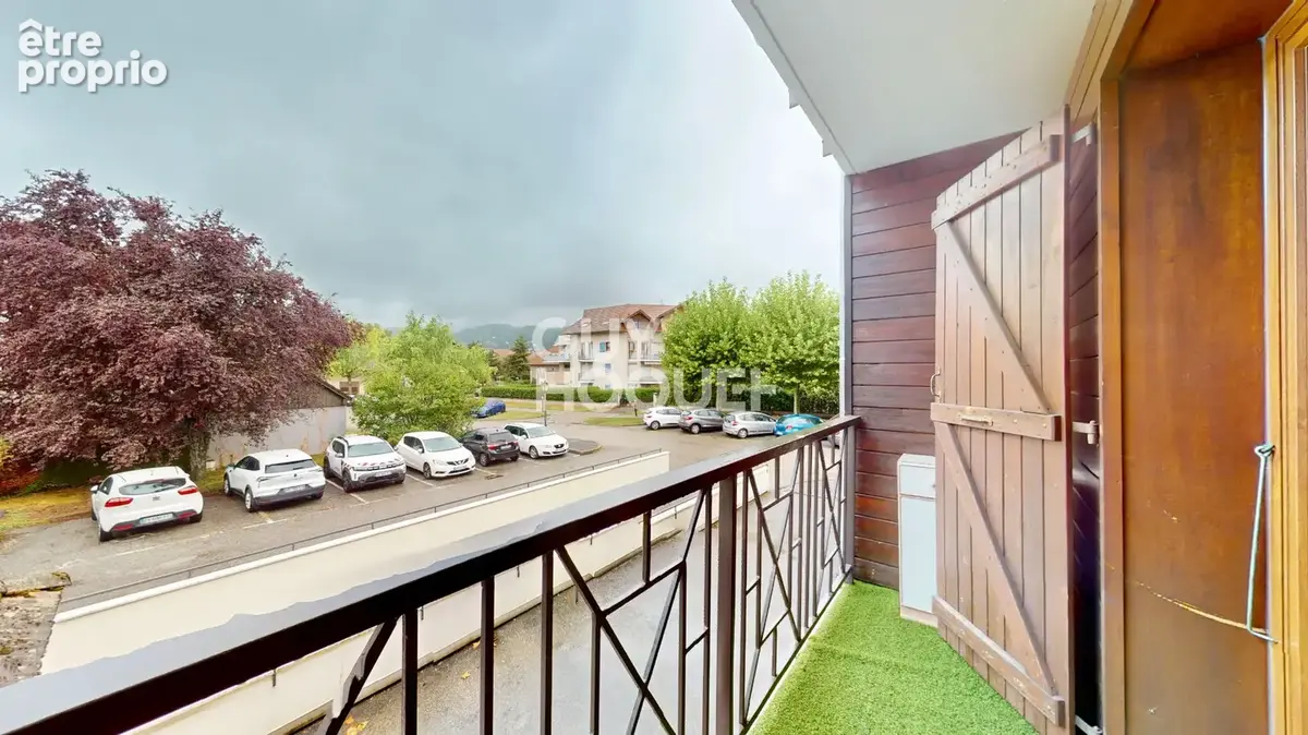 T3 de 74 m², Ancien T4, Deux balcons, Cave - photo 13