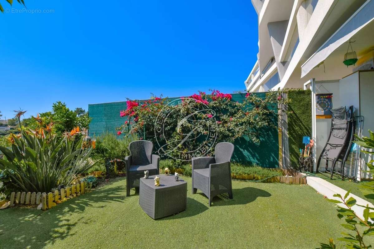 Appartement à ROQUEBRUNE-CAP-MARTIN