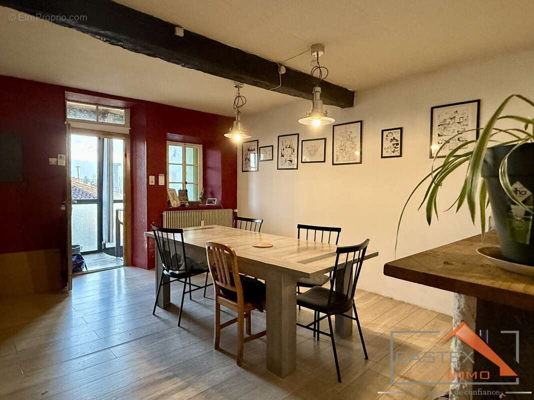 Maison à SALIES-DU-SALAT