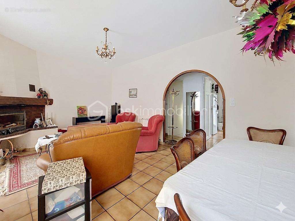Maison à LA VALETTE-DU-VAR