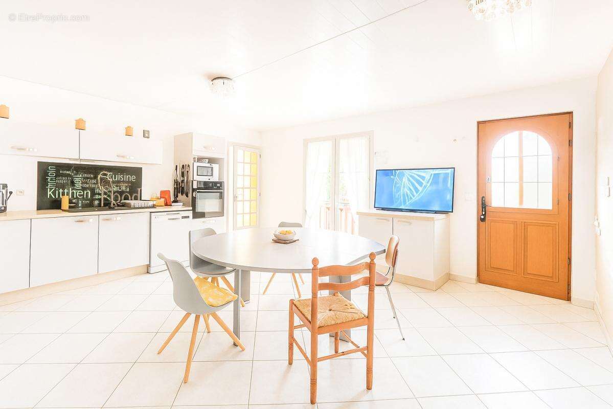 Maison à CHAMPIGNY-LE-SEC