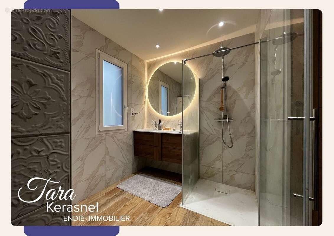 Maison à ROCHE-LA-MOLIERE