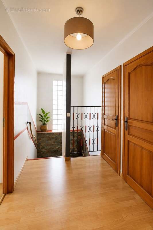 Maison 114 m² à Montgeron  - photo 6