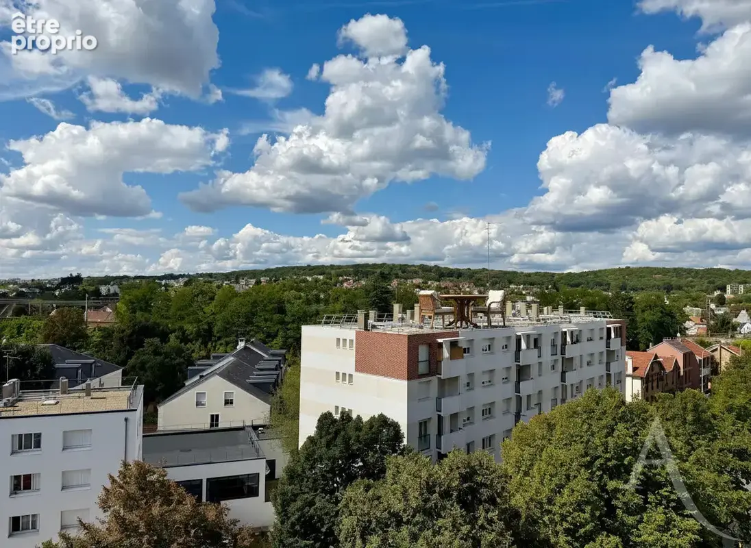 Appartement Chaville 3 pièces EXCLUSIVITÉ  Chaville Rive Gauche balcon cave parking ascenseur vue dégagée - photo 2
