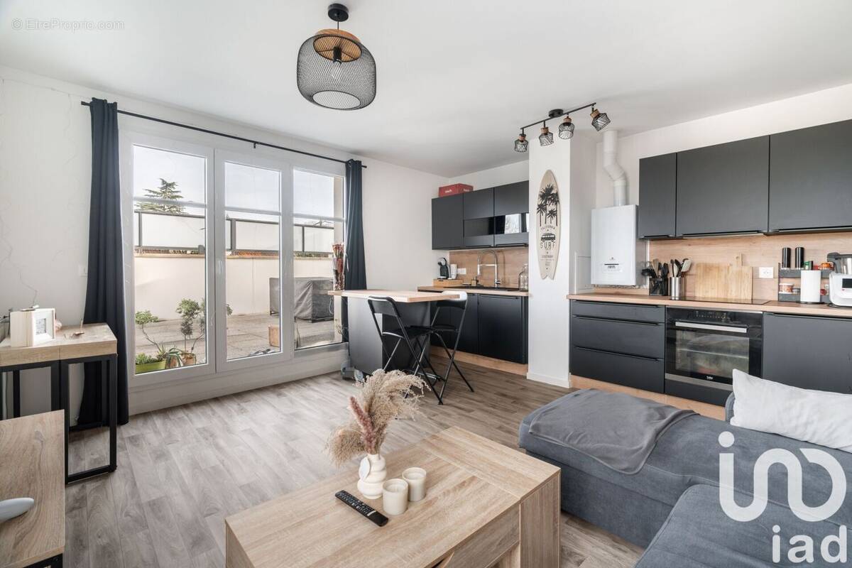 Photo 1 - Appartement à MONTEVRAIN