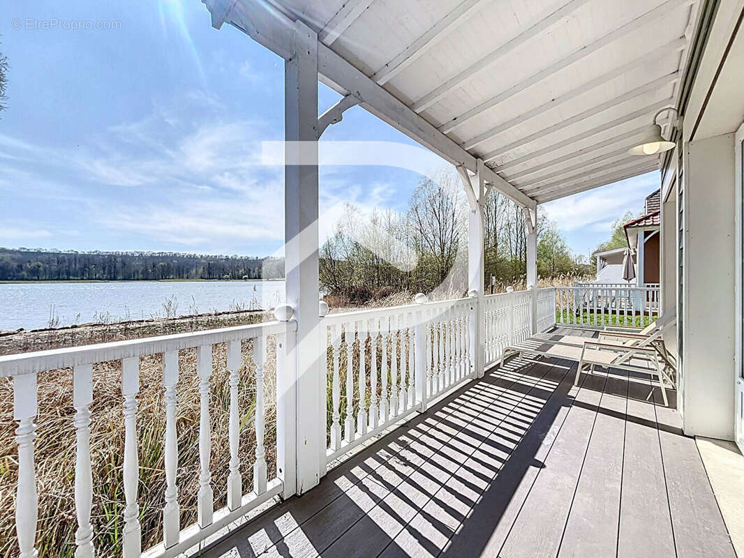 Maison à CHAMOUILLE