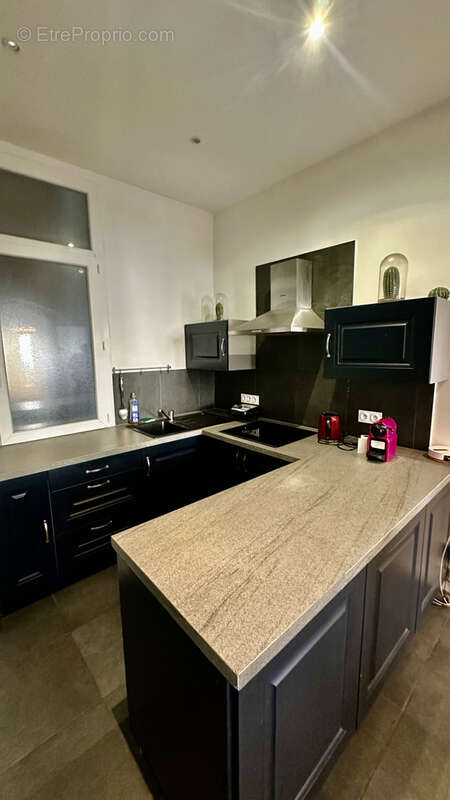 Appartement à MARSEILLE-2E