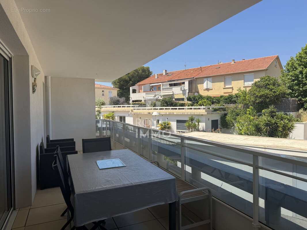 Appartement à CARQUEIRANNE
