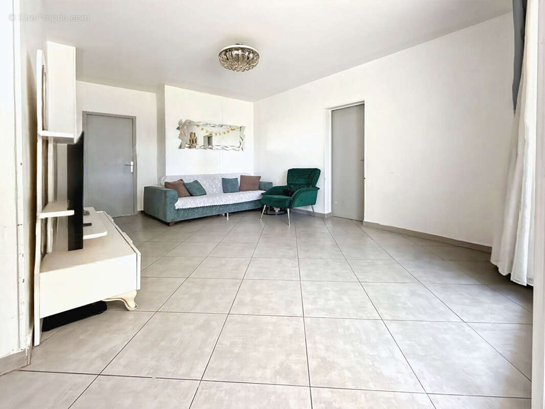 Appartement à MARSEILLE-13E