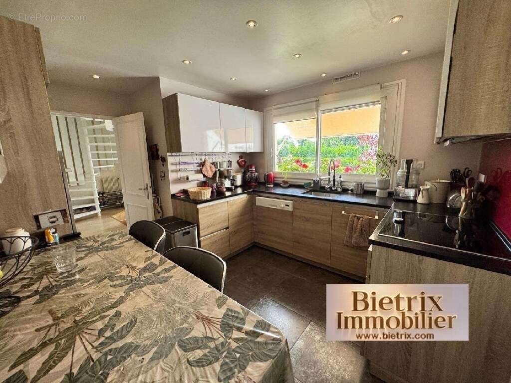 Maison 148 m² à L'isle-Adam  - photo 8