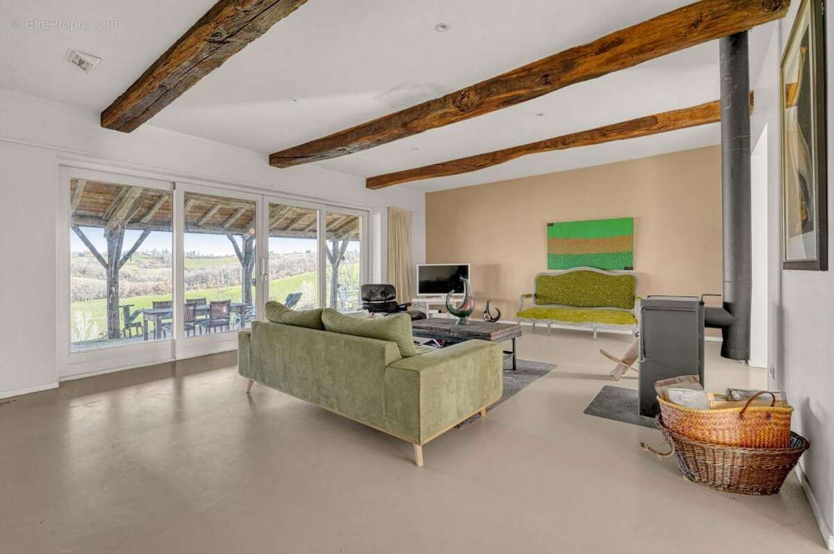 Maison à CASTELNAU-PICAMPEAU