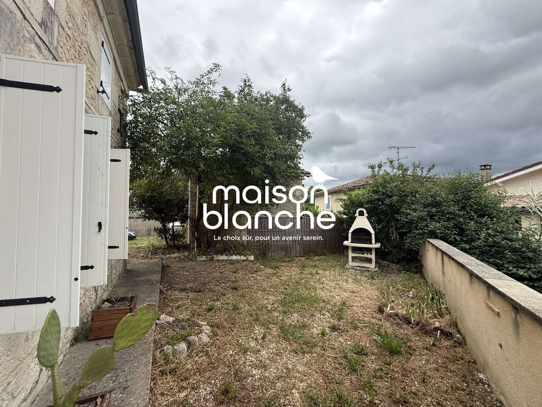 Maison 92 m² à Orignolles  - photo 9