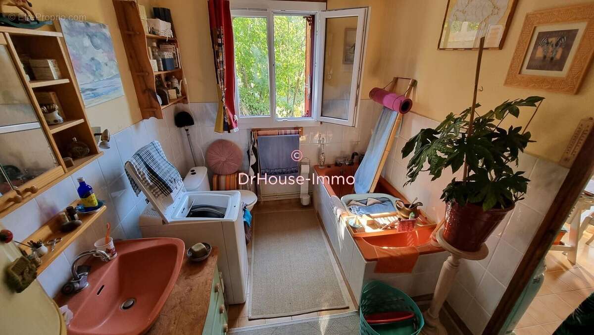 Maison à LA FORET-DU-TEMPLE