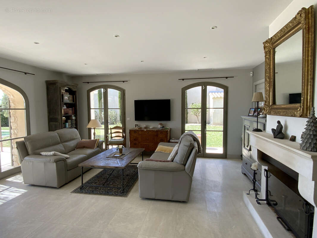 Maison à UZES