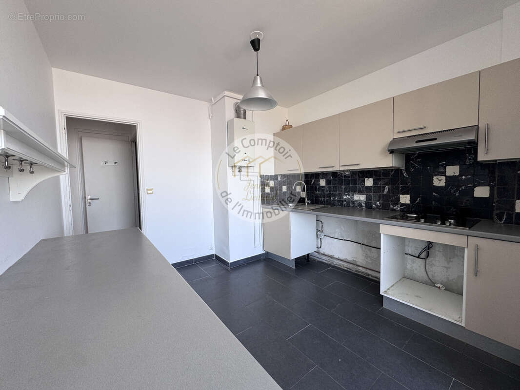 Appartement à MARSEILLE-9E