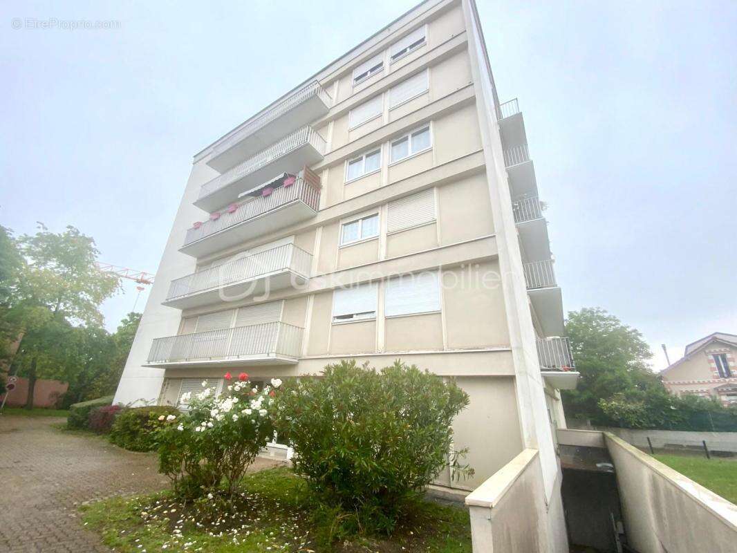 Appartement à COLOMBES