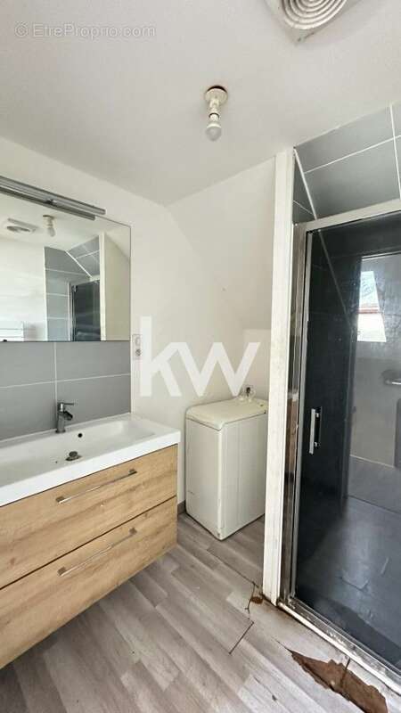 Maison à SAINT-HILAIRE-LES-PLACES