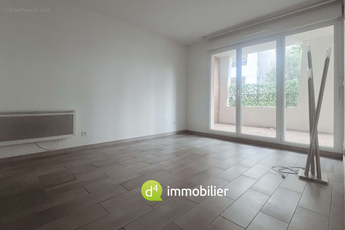 Appartement à MARSEILLE-9E