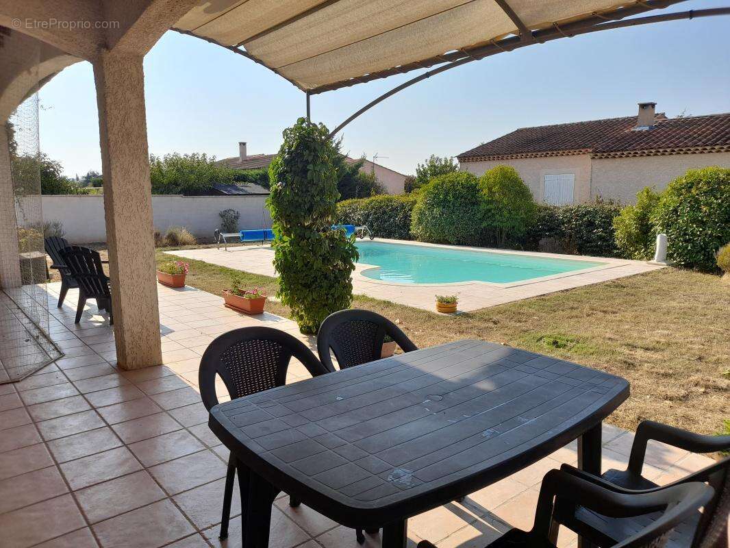 Maison à VINON-SUR-VERDON