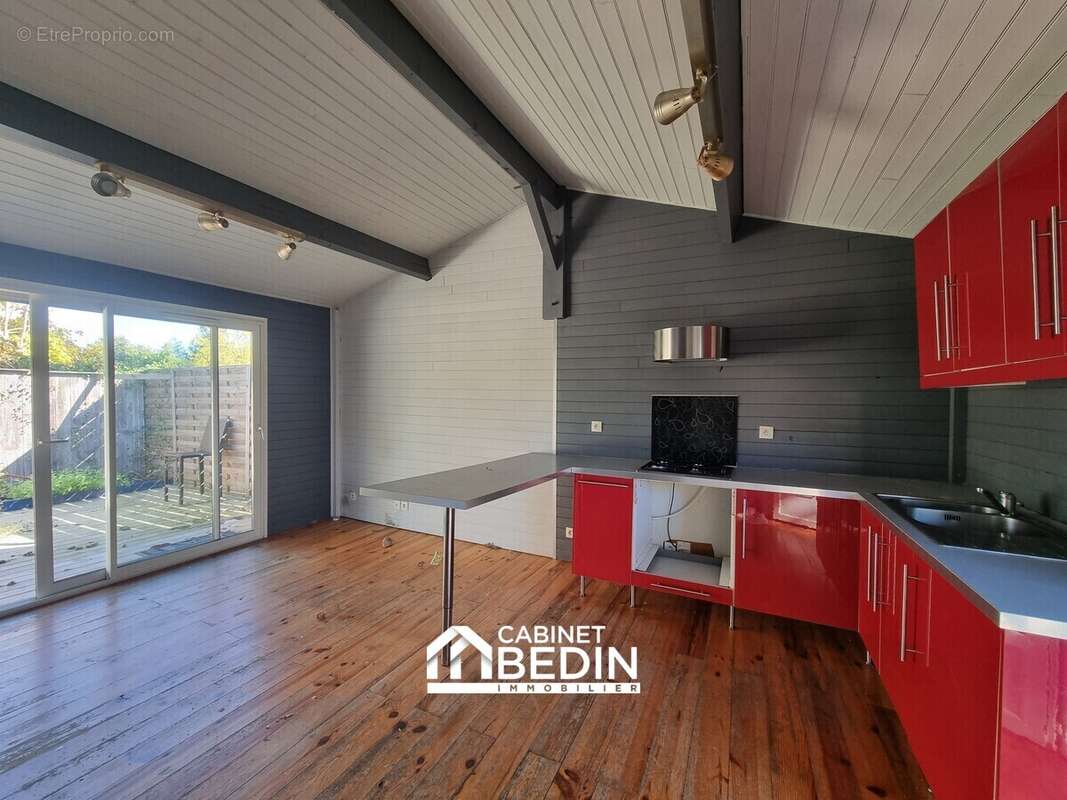 Appartement à ARES