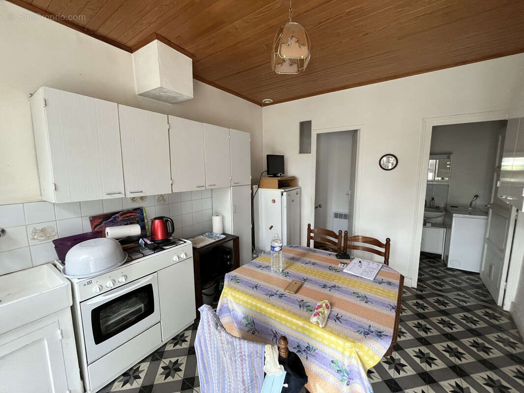 Maison à FLEURY-LA-VALLEE