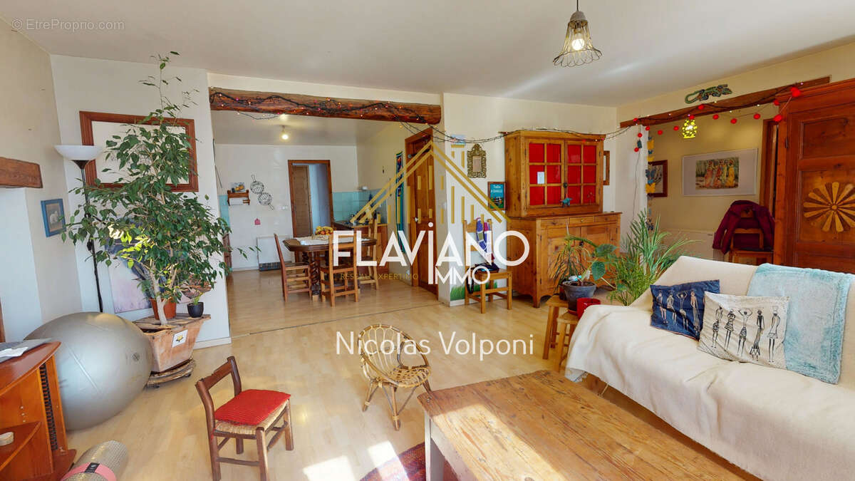 Appartement à SAINT-PAUL-SUR-UBAYE
