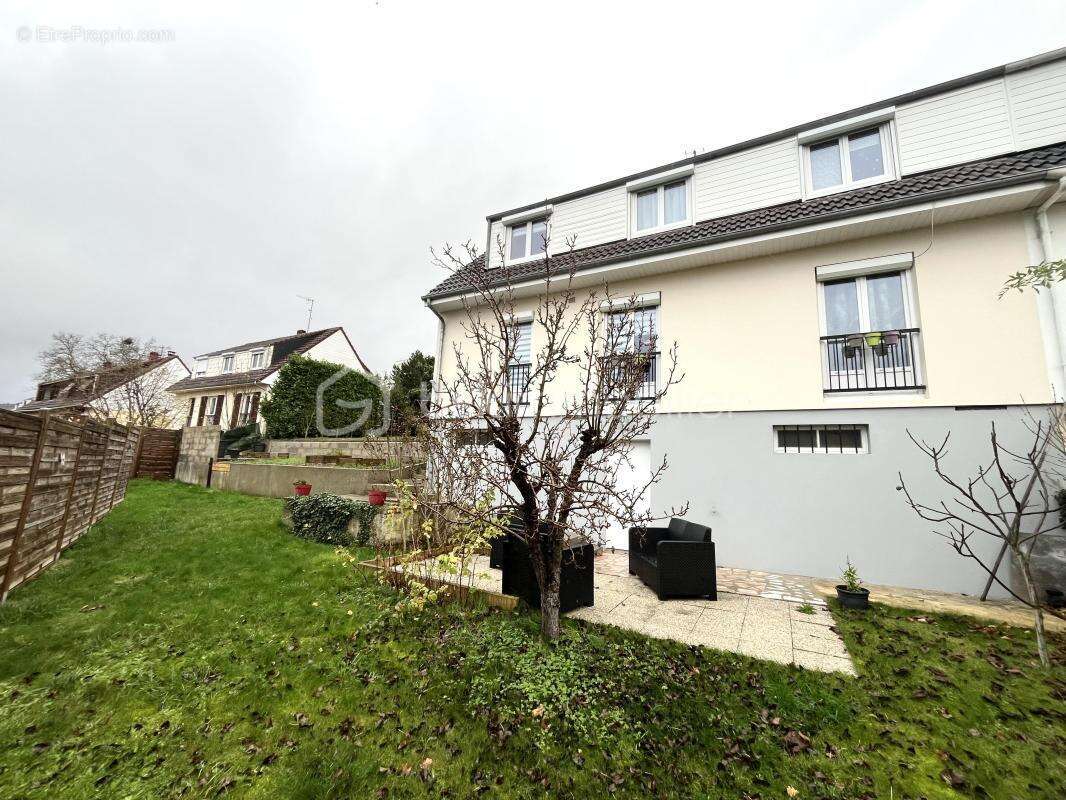 Maison à GRAND-COURONNE