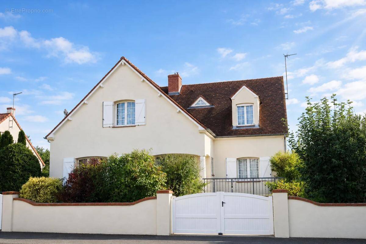 Maison à LUCE