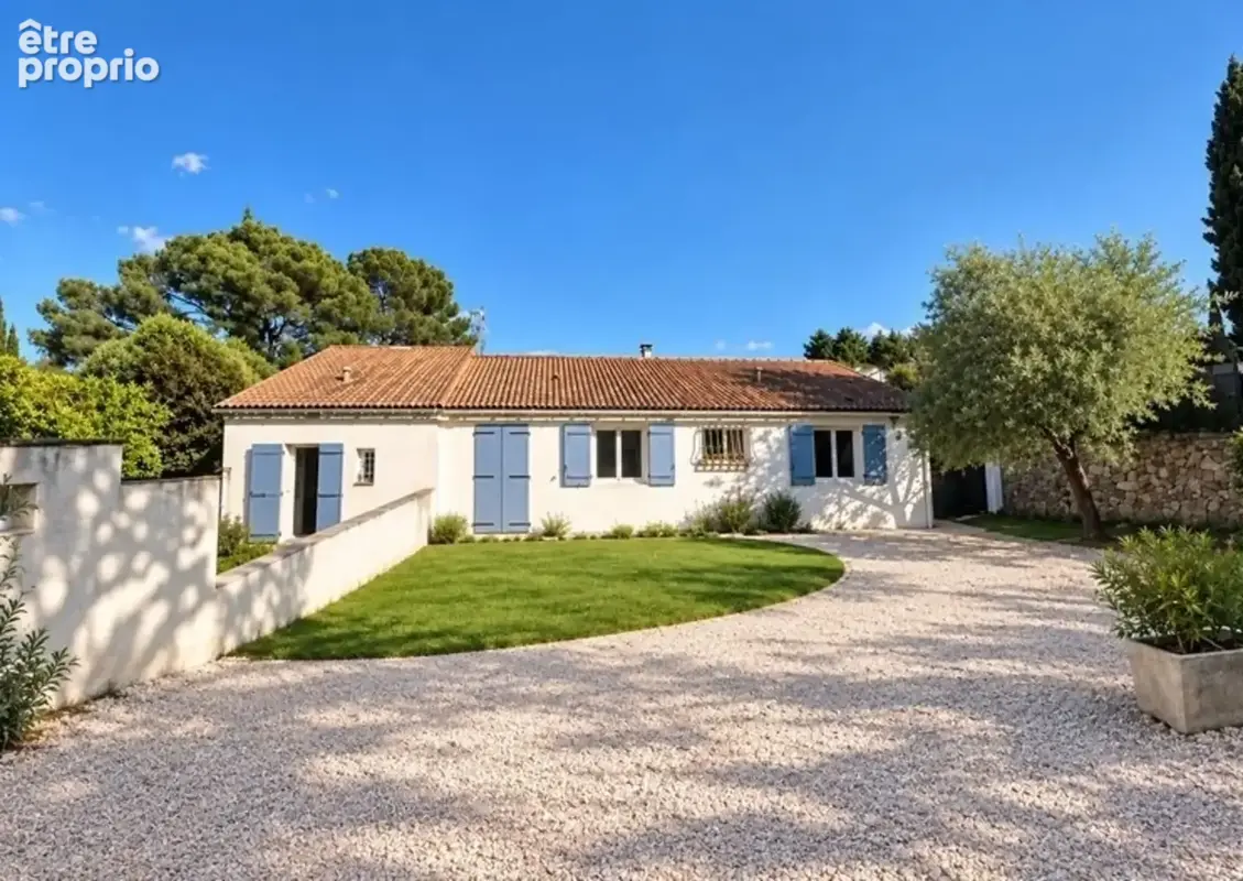 Maison à PEYNIER