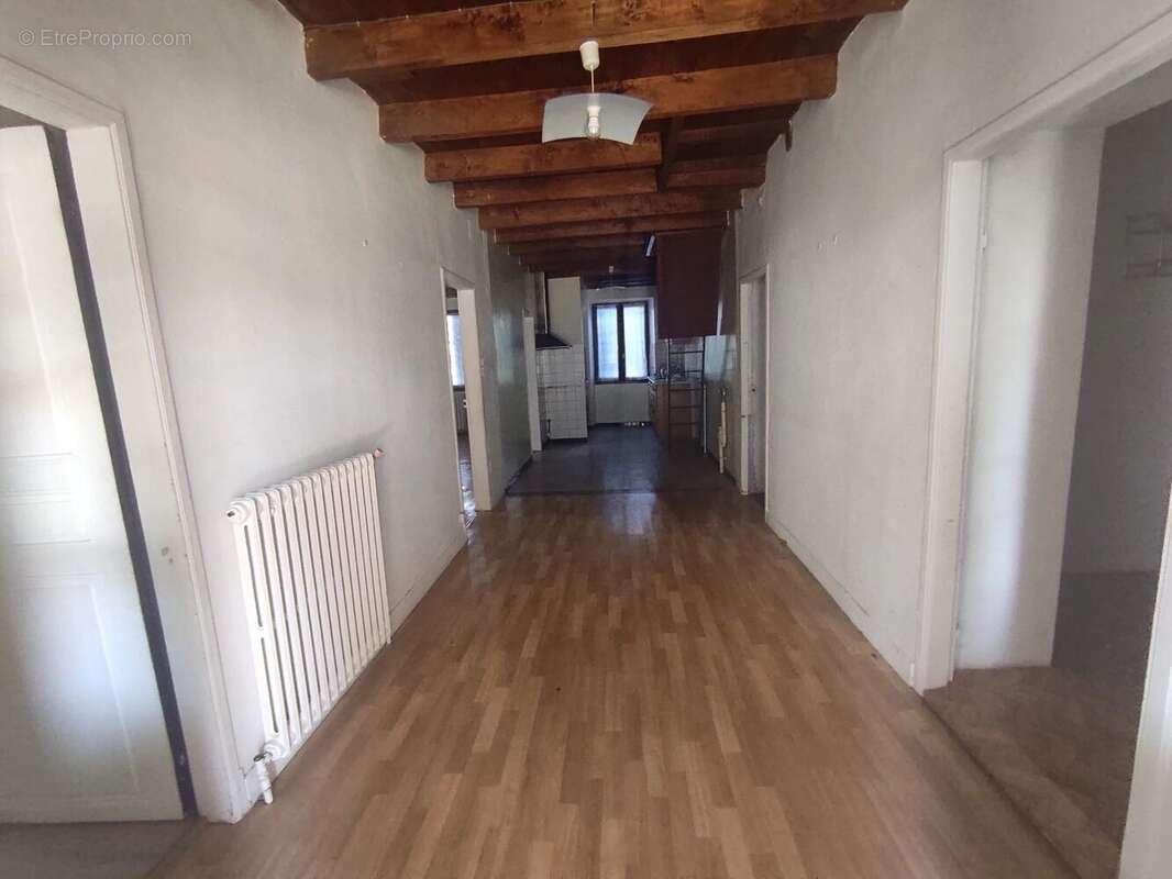 Maison 120 m² à Montpezat-De-Quercy  - photo 4